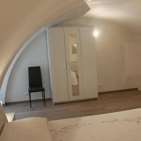 Casetta Pisanelli 25 *